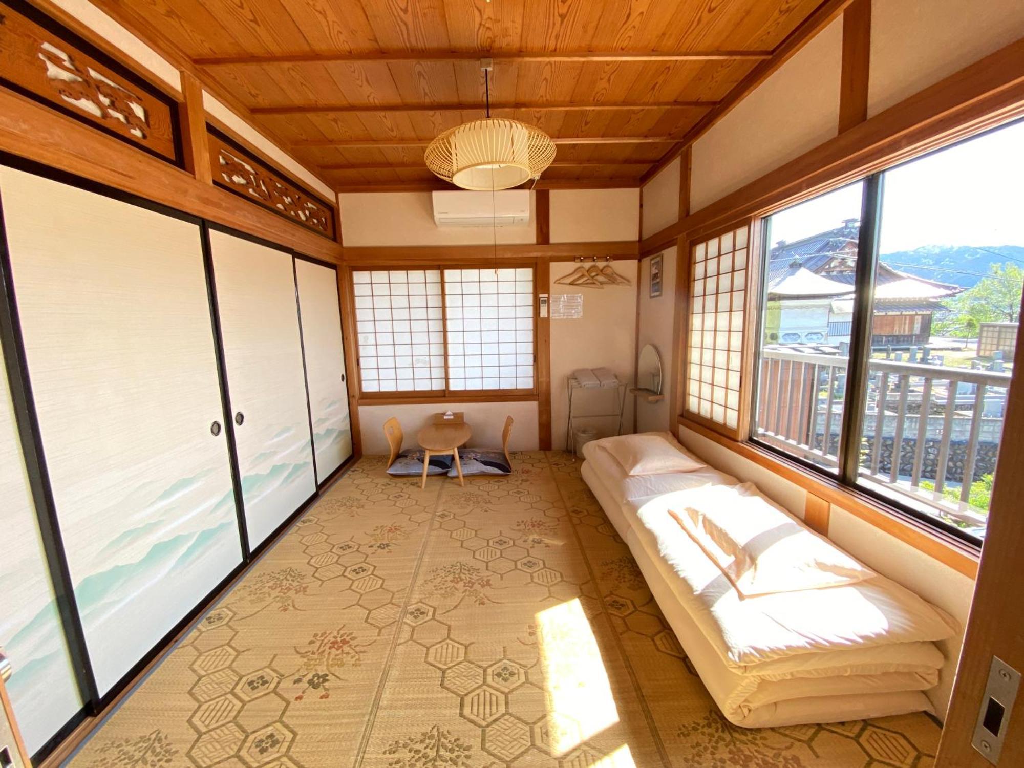 Guesthouse Takayama Hanzansha 외부 사진